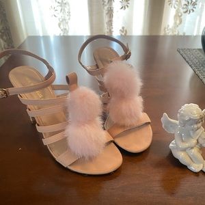 Fun Pink floofy Marabou feather shoes strappy sandals pumps blush pink Glam 8.5